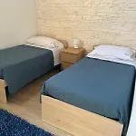 Copernico Casa Vacanze, Vicino Al Centro Di 度假居 *