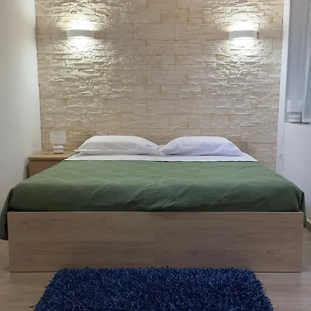 Copernico Casa Vacanze, Nel Centro Di Feriehus *